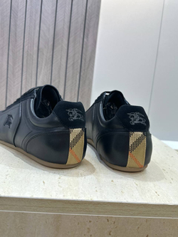 Кроссовки Burberry Leather Knight