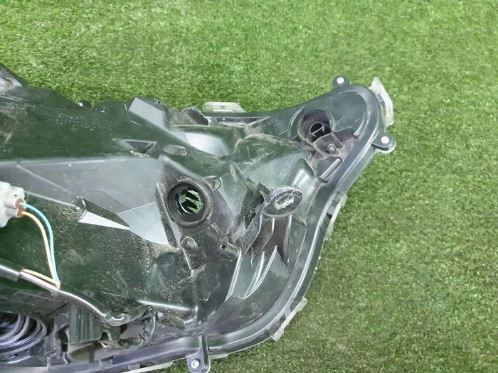Фара левая Toyota RAV4 5 XA50 (2018-н.в.) LED