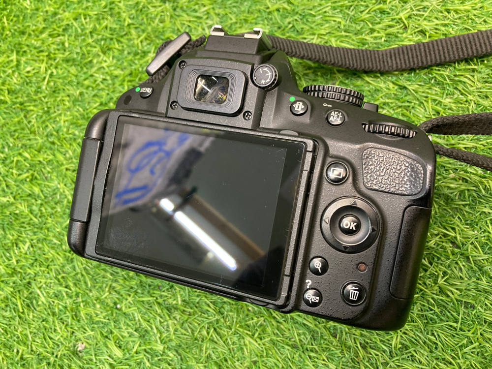 Nikon D5100 Kit 18-55mm 3.5-5.6G VR 6.000 кадров