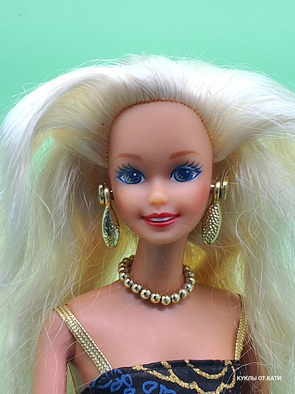 Кукла Барби винтаж коллекционная Golden Winter Barbie 1993 034242