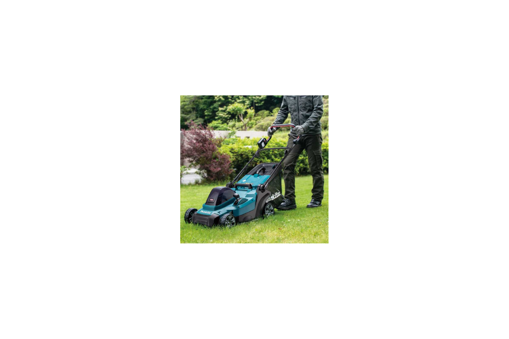Газонокосилка аккумуляторная Makita XGT 40 vMAX, 740 Вт, ширина 42 см,травосборник 50 л, 3в1, (BL4040F; DC40RC) LM004GU102