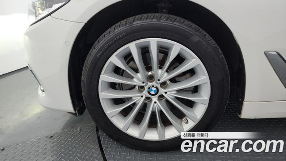 BMW 5-Series 520d xDrive Luxury Plus — 2018