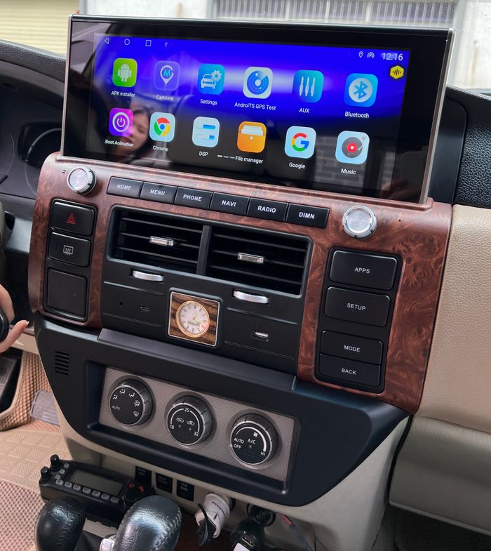 Магнитола для Nissan Patrol 2004-2010 Y51 - Kuberg ZH-N1209 монитор 12.3" на Android 12, Быстрая, CarPlay, 4G SIM-слот
