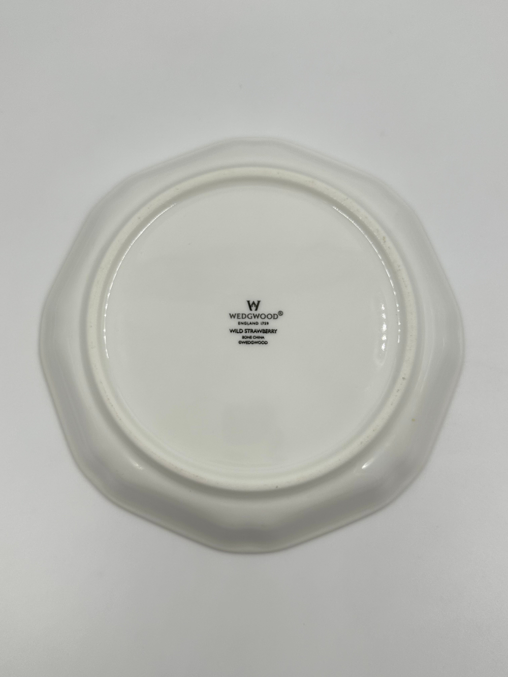 Блюдо 17,5см Wedgwood, Wild Strawberry