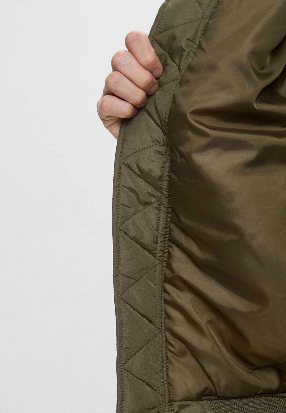 Куртка утепленная мужская ALPHA INDUSTRIES MA-1 HOODED RELAXED FIT FLIGHT JACKET (OXFORD LOGO)