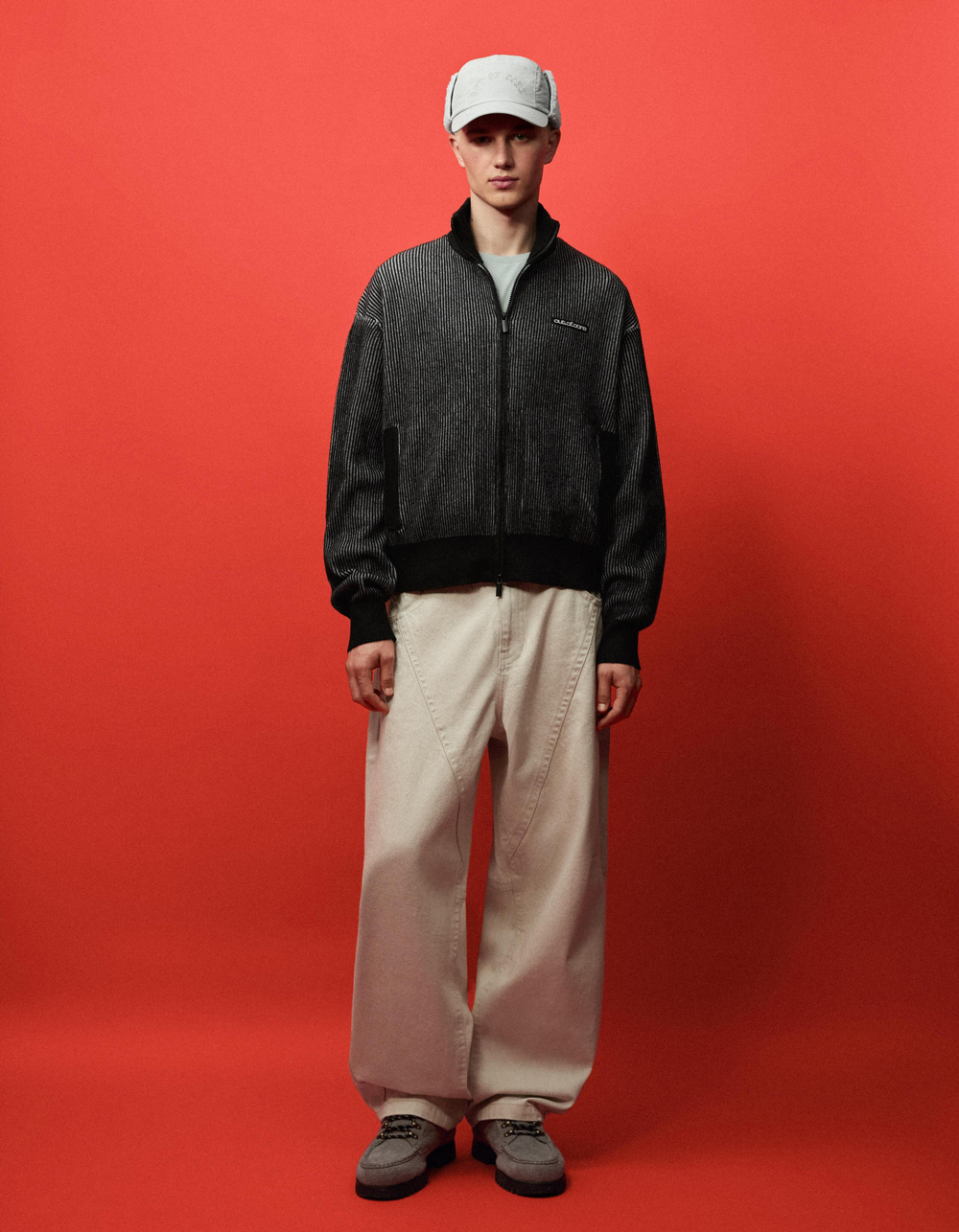Мужская трикотажная куртка на молнии OUT OF CORE - BERSHKA