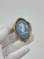 Брошь Wedgwood голубая