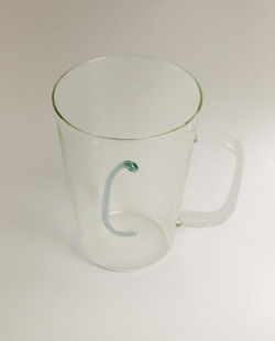 ZARA HOME КРУЖКА ИЗ БОРОСИЛИКАТНОГО СТЕКЛА С БУКВОЙ C, СВЕТЛО-БИРЮЗОВЫЙ