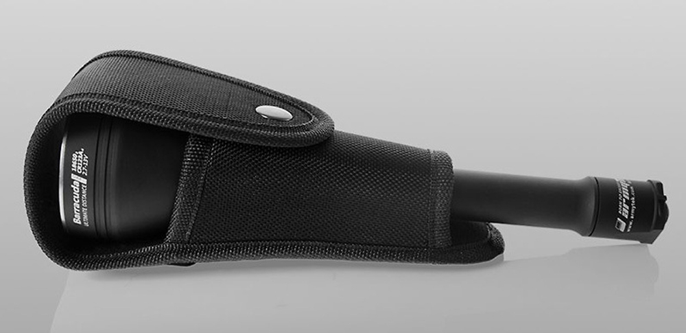 Поисковый фонарь Armytek Barracuda Pro (тёплый свет) [F03302SW]