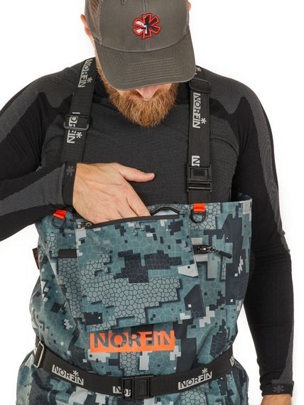 Полукомбинезон заброд. Norfin PILOT CAMO BOOTFOOT р.45-XL с сапогами резина