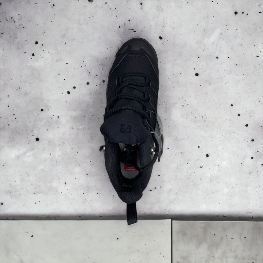 Salomon Ultra Gore-tex • Black
