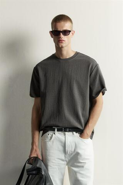ФУТБОЛКА RELAXED FIT ИЗ РЕЛЬЕФНОЙ ТКАНИ — ZARA · 8054/338