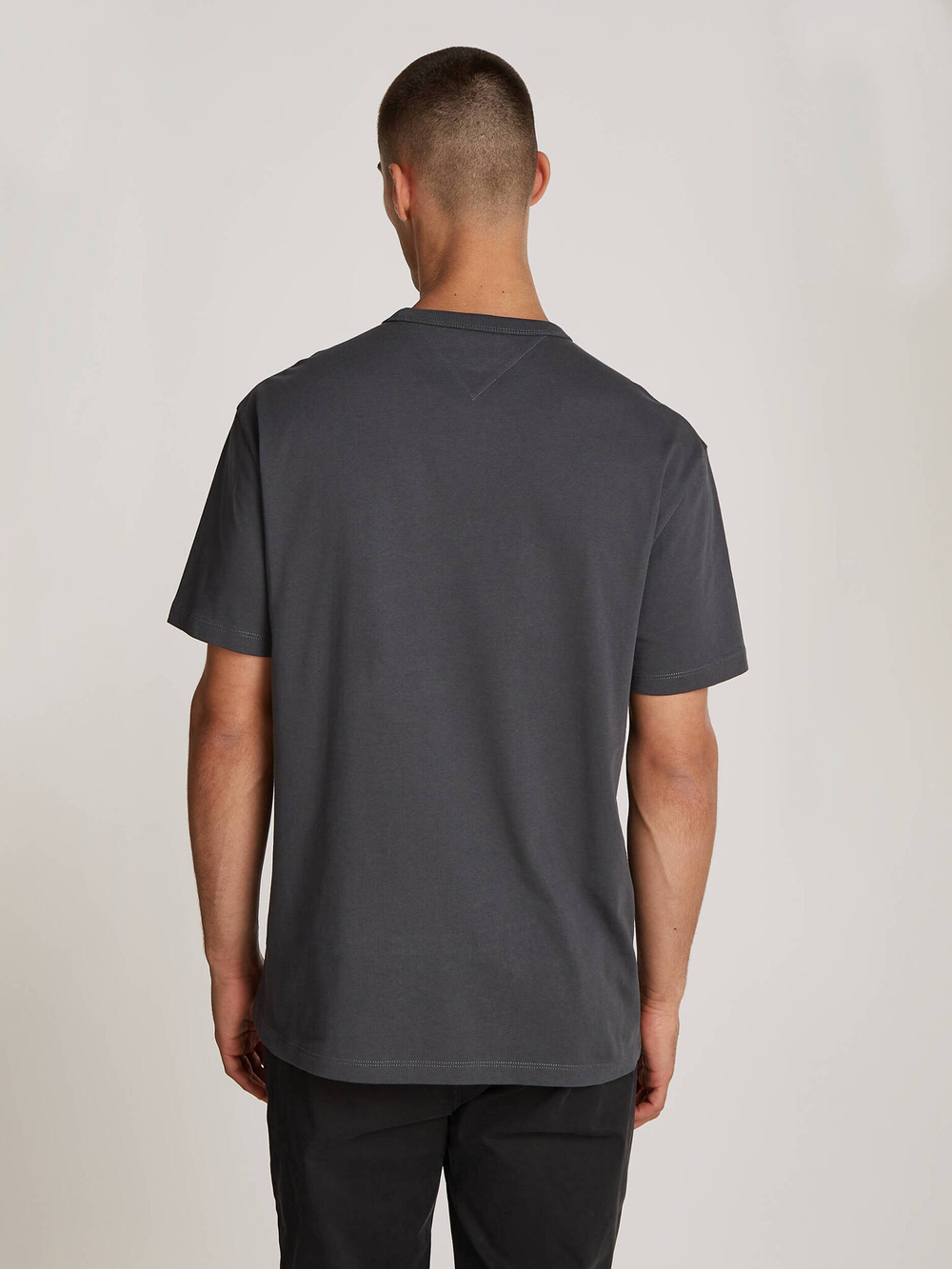 Футболка Tommy Jeans - графитовый(DM0DM17995)