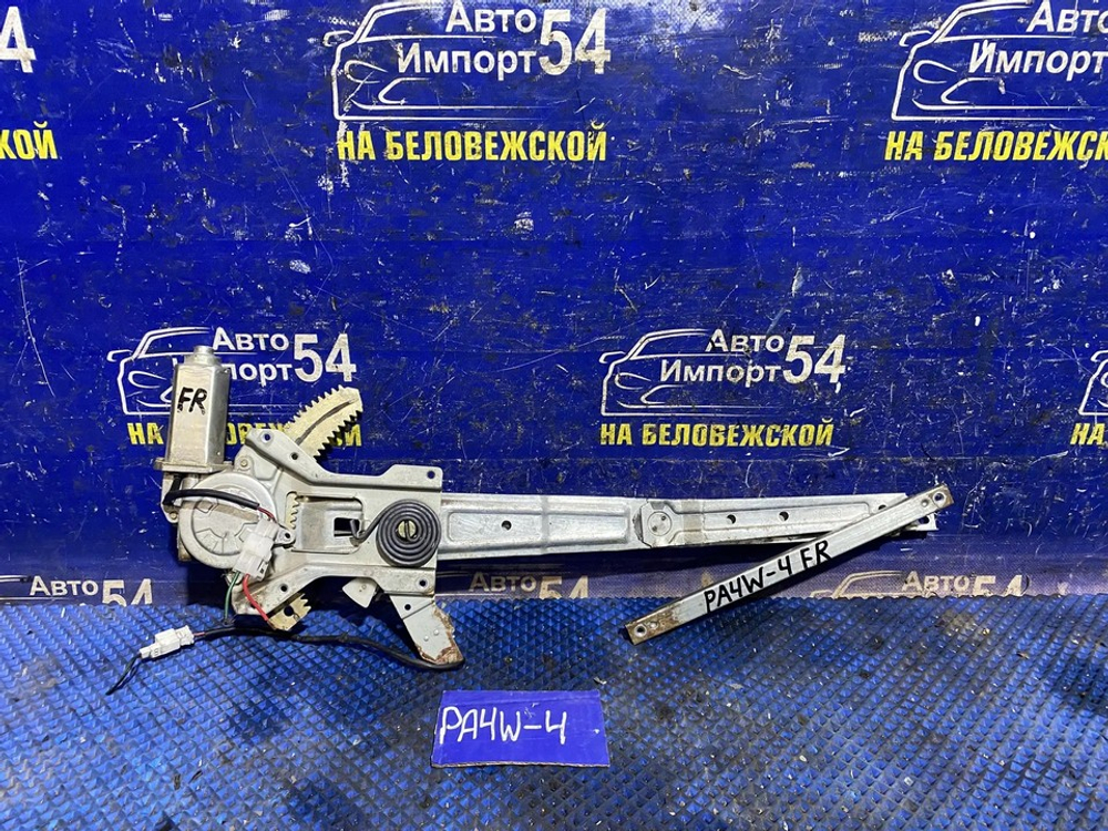 Стеклоподъемник передний правый MITSUBISHI DELICA 1994-1996