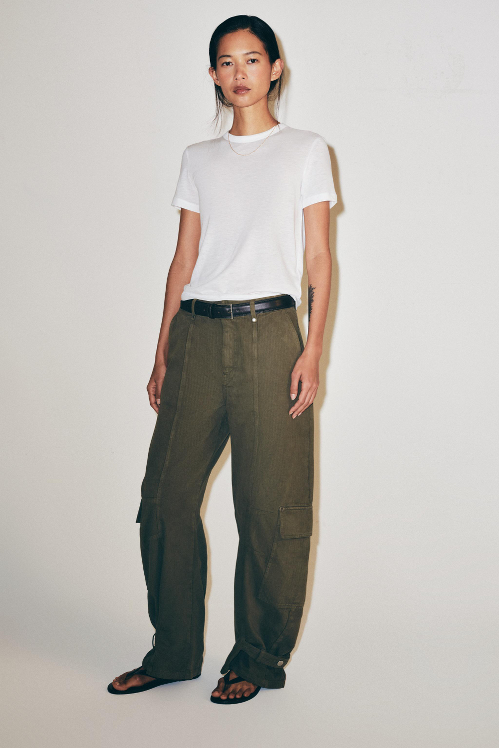 ФУТБОЛКА ИЗ ЛИОЦЕЛЛА С КОРОТКИМИ РУКАВАМИ — ZARA