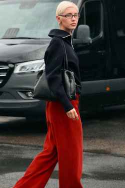 ZARA ВЕЛЬВЕТОВЫЕ ШИРОКИЕ БРЮКИ, КРАСНЫЙ