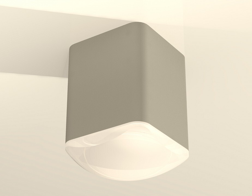 Накладной светильник Ambrella Light XS XS7814011