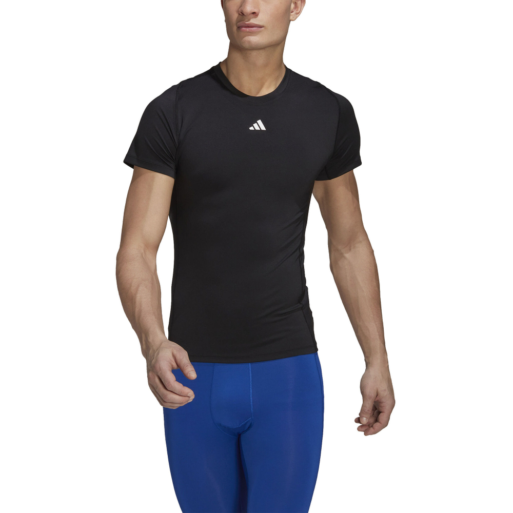 Мужское теннисное поло adidas Tech-Fit T-Shirt Men - Black