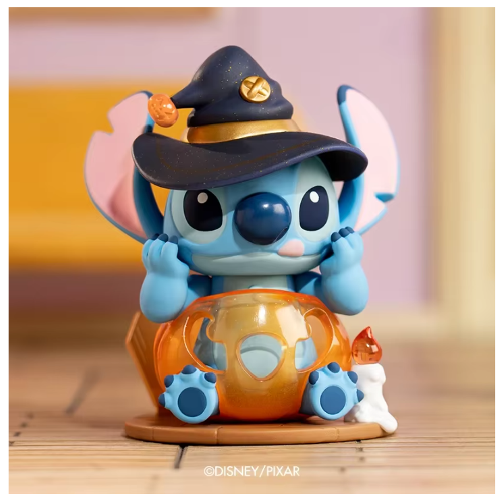 Коллекционные игрушки "Stitch Weird Diary"