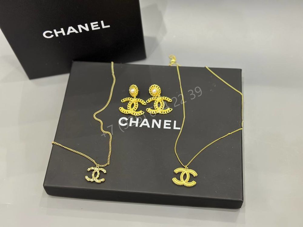Серьги CHANEL