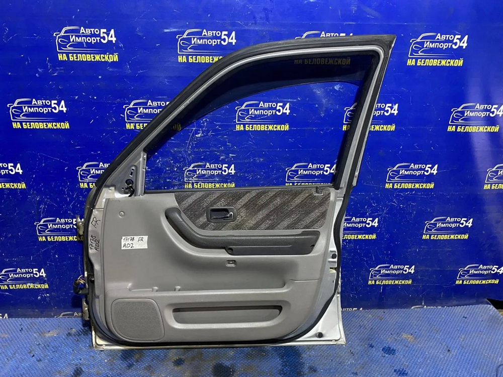 Дверь передняя правая Honda CR-V 1995-2001