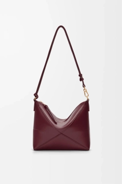 Loewe Сумочка-клатч Puzzle Fold из блестящей телячьей кожи наппа, бургунди