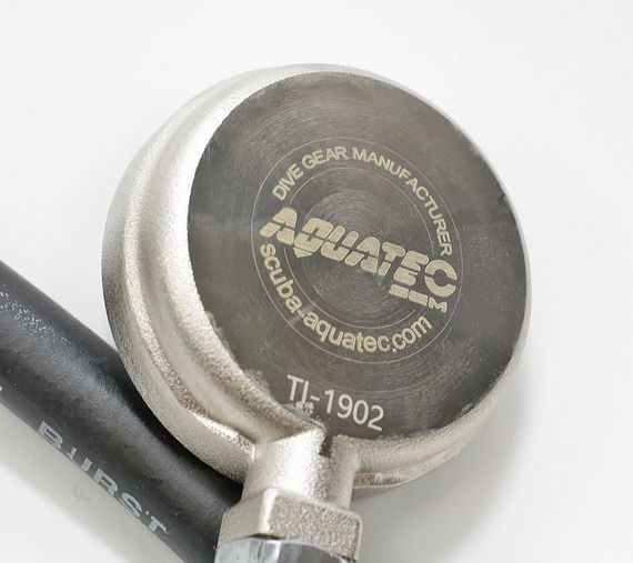 Манометр Aquatec 400 бар с шлангом 15 см