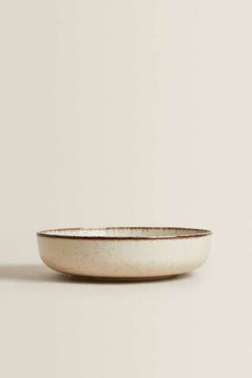 ZARA HOME ФАРФОРОВАЯ СУПОВАЯ ТАРЕЛКА С ОБОДКОМ ПОД СТАРИНУ, СВЕТЛО-БЕЖЕВЫЙ