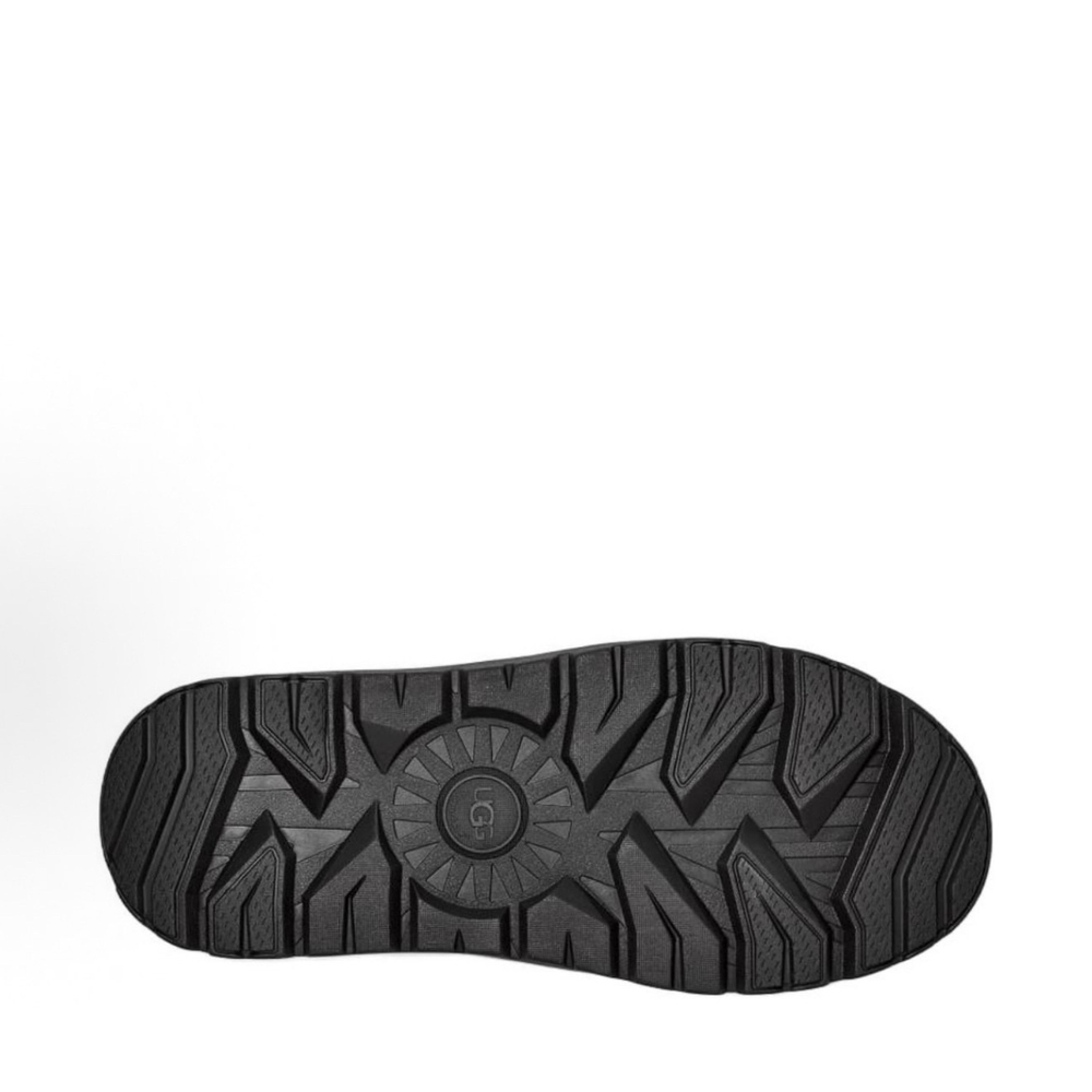 Ugg Classic Short Weather Hybrid Black