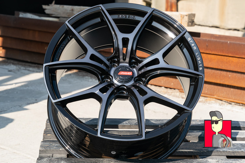 Комплект дисков Rays Gram Lights 19x9.5 et38 5x114.3