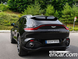 Aston Martin DBX 4.0 V8 — 2023