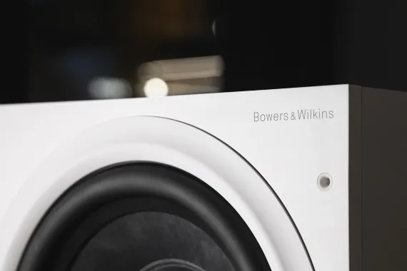 Bowers &amp; Wilkins ASW610 Matte White