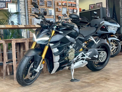 Ducati Streetfighter V4 S, 2022