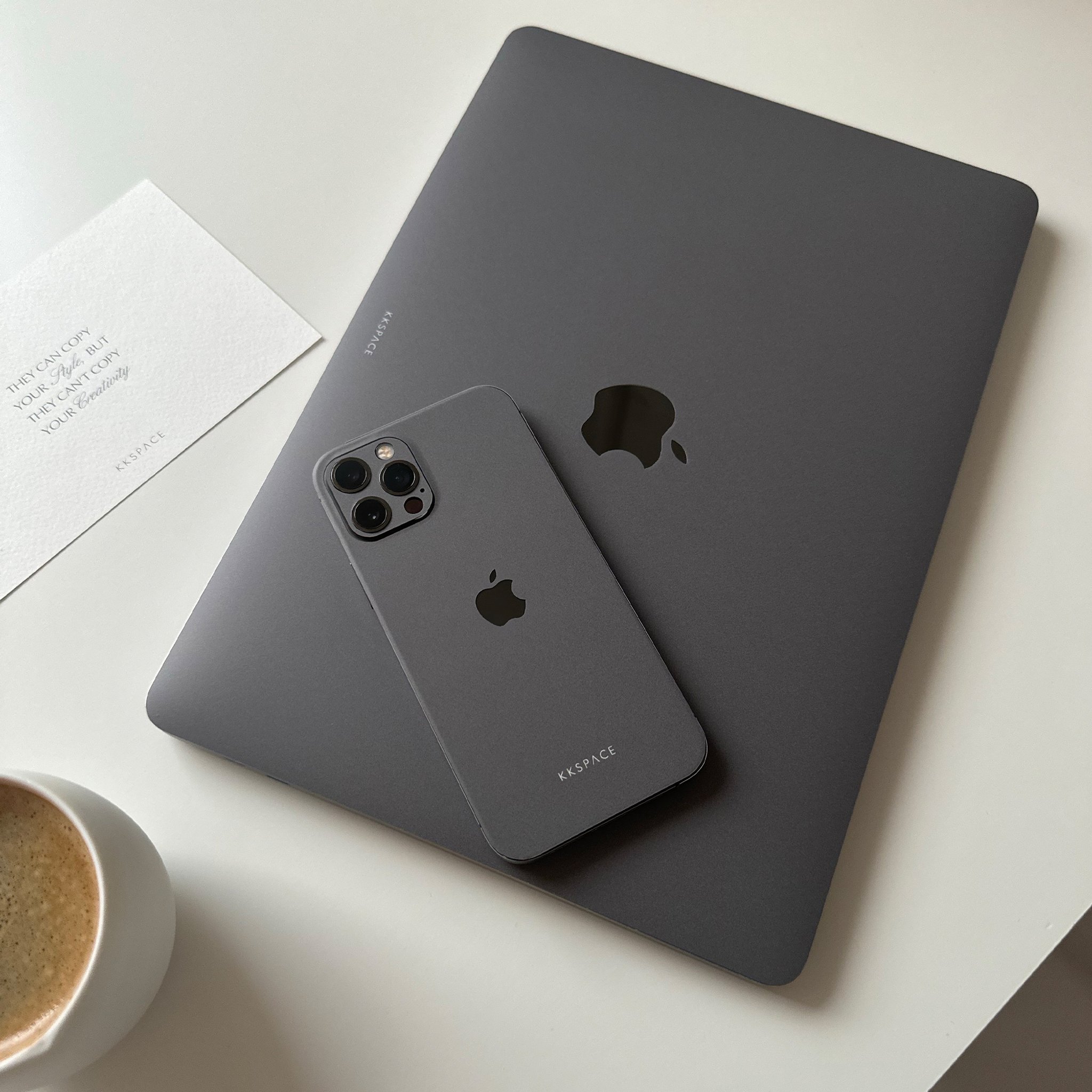 Виниловая наклейка GRAPHITE для MacBook