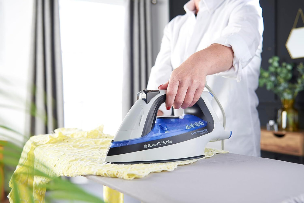 Утюг Russell Hobbs 26730-56 белый/голубой