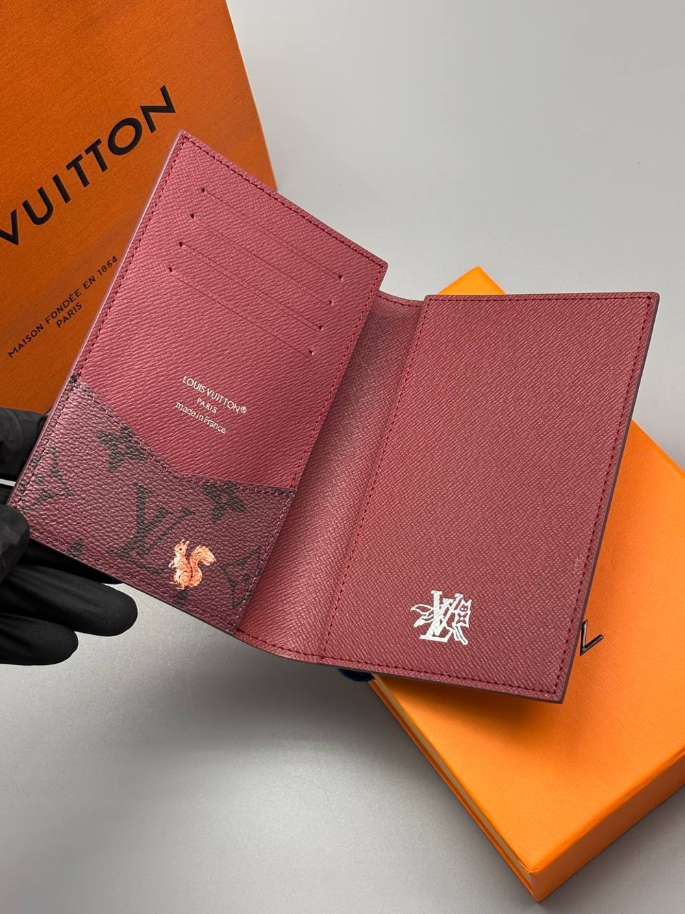 Обложка на паспорт Louis Vuitton
