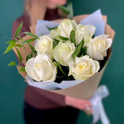 Flower bouquet "White song"