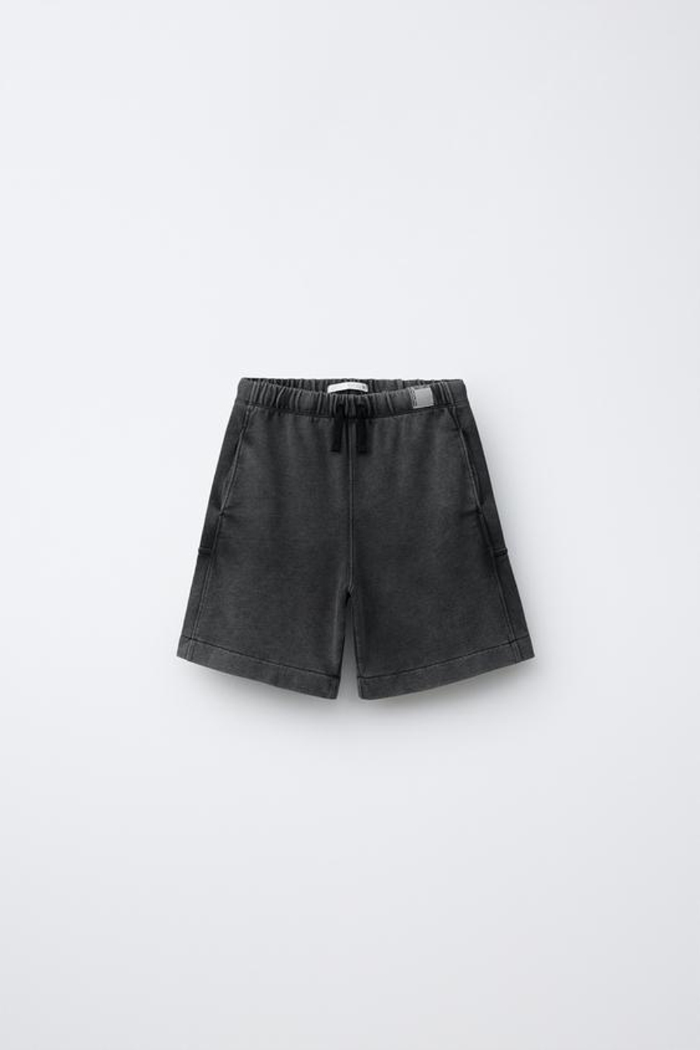 ZARA ШОРТЫ ИЗ МЯГКОЙ ТКАНИ С ЭТИКЕТКОЙ, АНТРАЦИТОВО-СЕРЫЙ