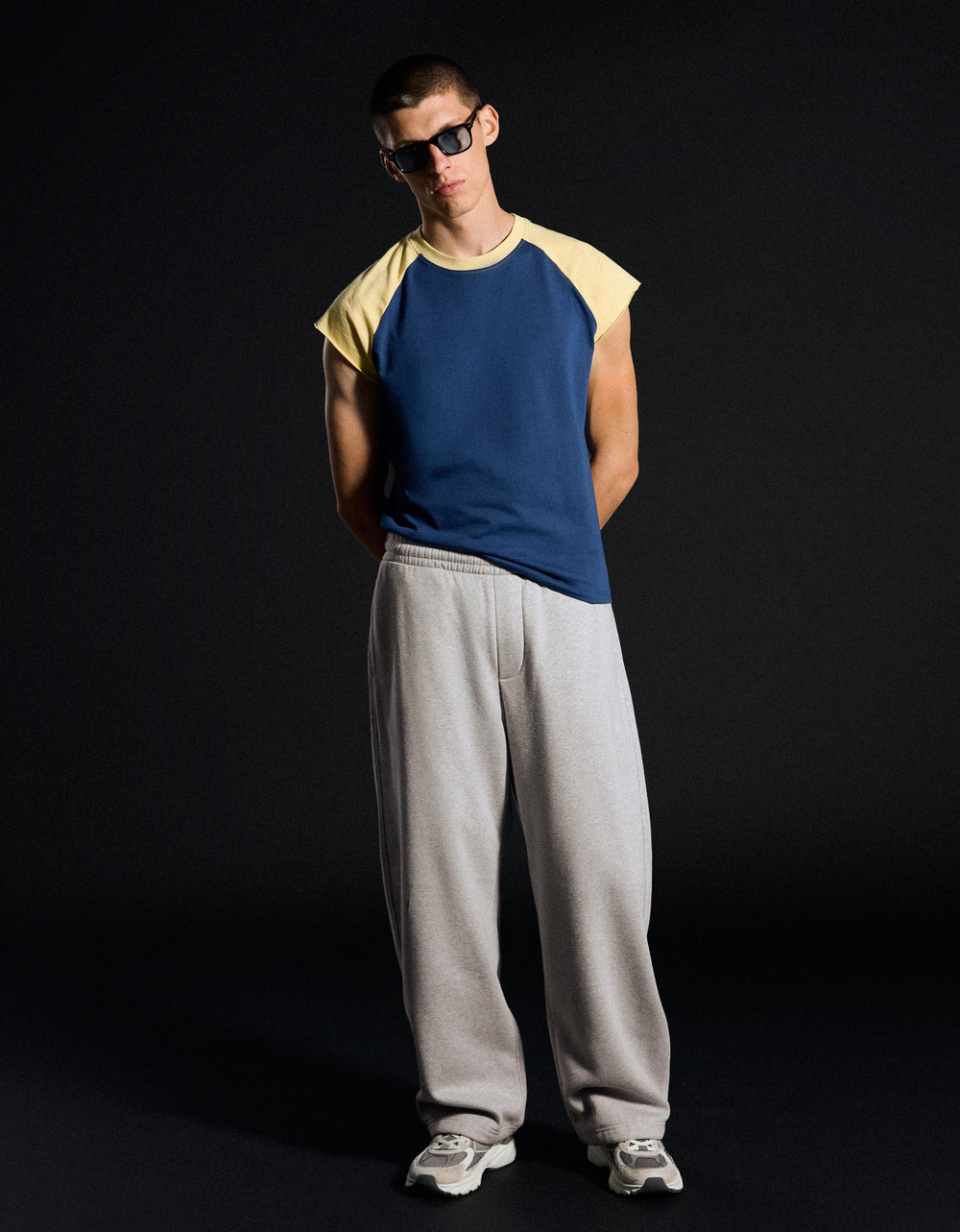 Мужские брюки balloon fit из смягчённого хлопка - BERSHKA