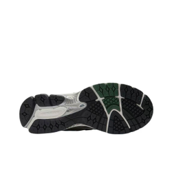 New Balance 1906R "White Silver Green"