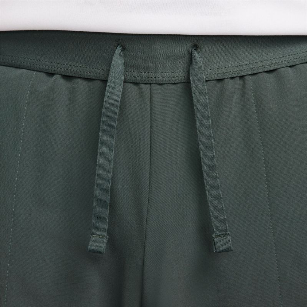 Мужские теннисные шорты Nike Court Dri-Fit Advantage 7" Tennis - зеленый