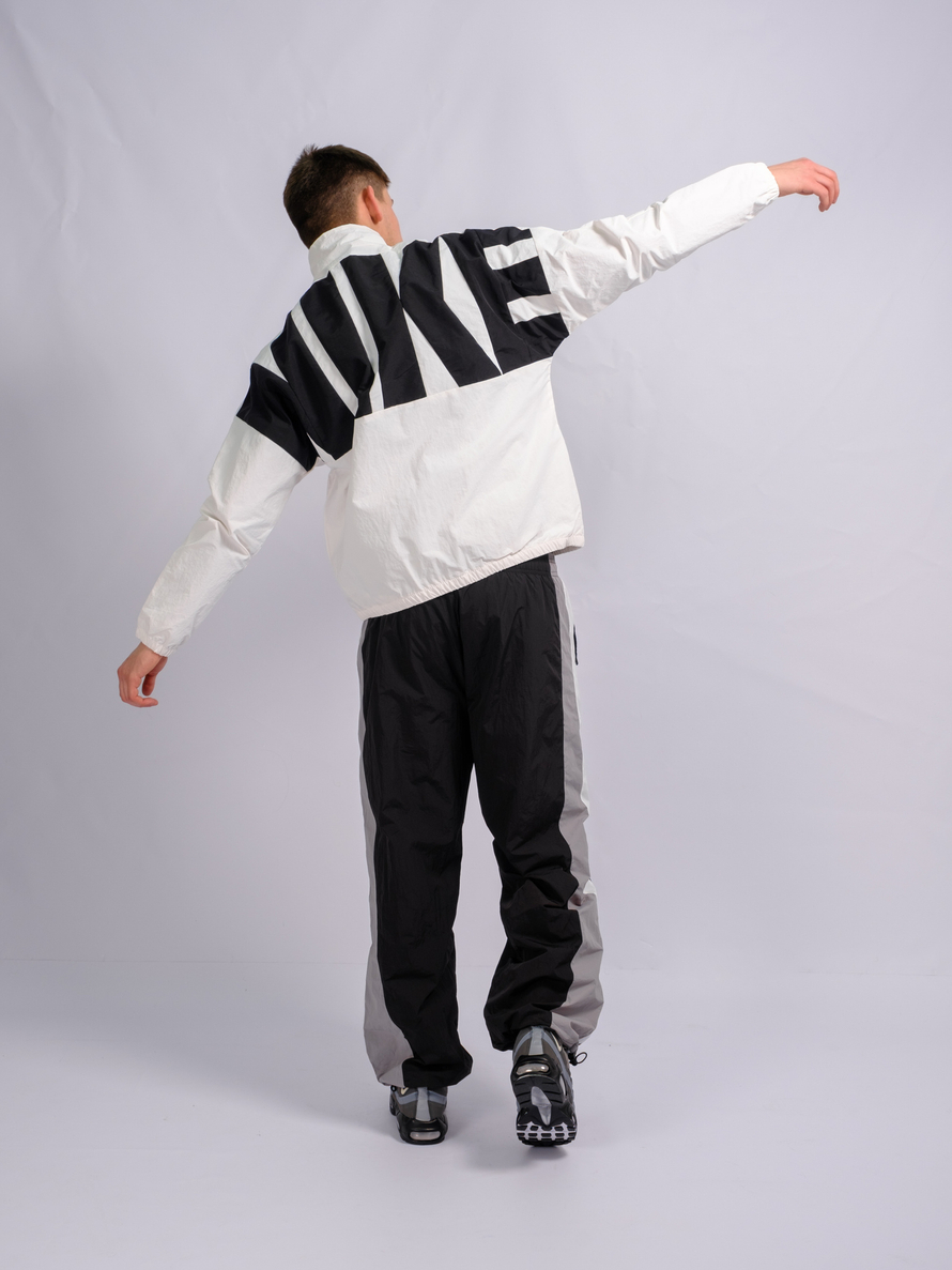 Ветровка Nike #CW7349 (бел.)