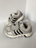 Кроссовки Adidas, 28