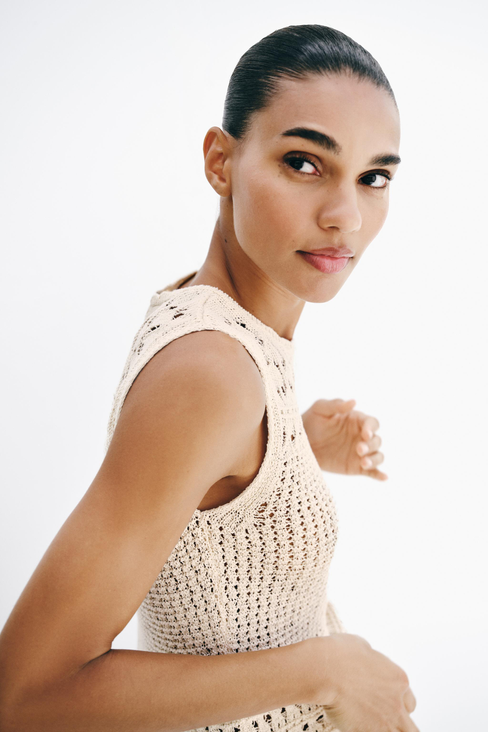 ТОП ИЗ ТРИКОТАЖА POINTELLE — ZARA