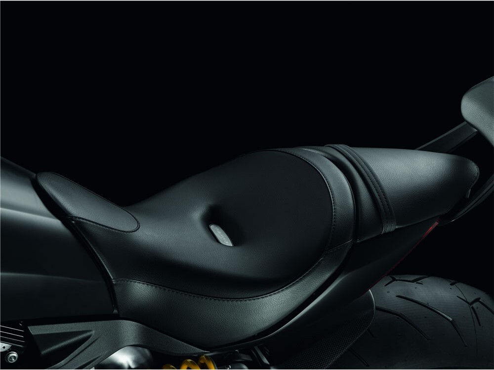 96880262A XDIAVEL RAISER RIDER SEAT