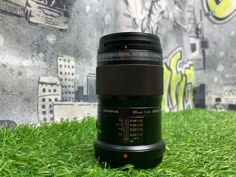 Olympus ED 60mm 2.8 Macro