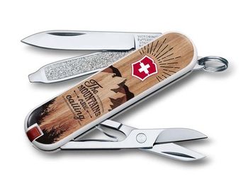 Нож Victorinox Classic LE2016 The Mountains are Calling 58мм 7функций (0.6223.L1604)