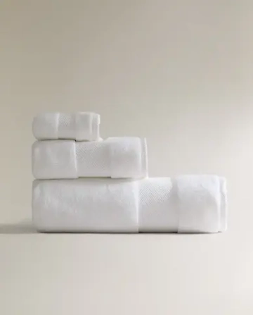 ZARA HOME МЯГКОЕ БАННОЕ ПОЛОТЕНЦЕ, БЕЛЫЙ