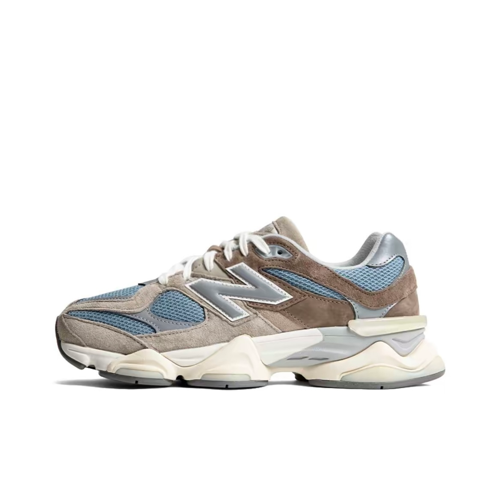 alt="New Balance 9060 Mushroom U9060MUS бежево-коричневые с голубым оттенком вид сбоку на белом фоне"