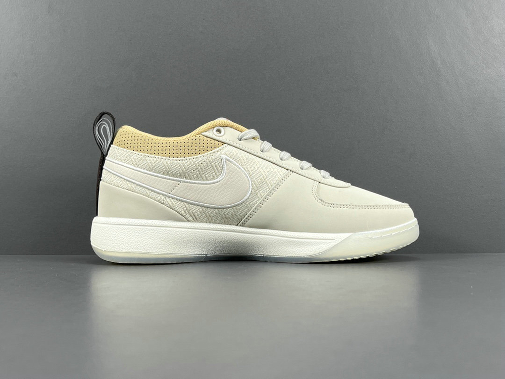 Купить в Москве Nike Book 1 Mirage